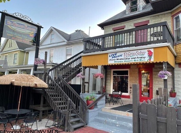 413 Kerens Ave, Elkins, WV à vendre - Photo intérieure – Image 2 sur 19