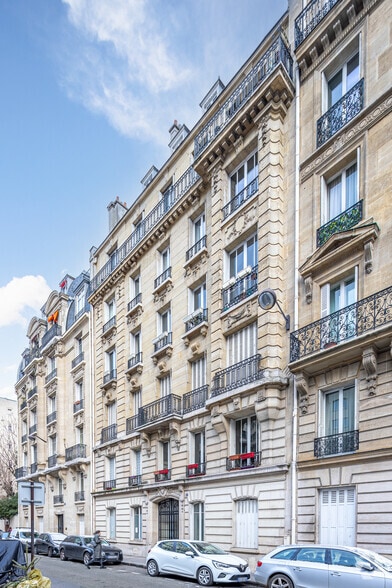 24 Rue Daubigny, Paris à vendre - Photo principale – Image 1 sur 1