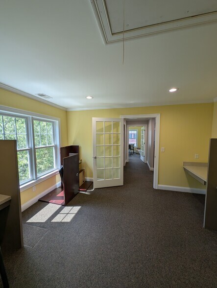 225 Oakland Rd, South Windsor, CT à louer - Photo de l’immeuble – Image 2 sur 6