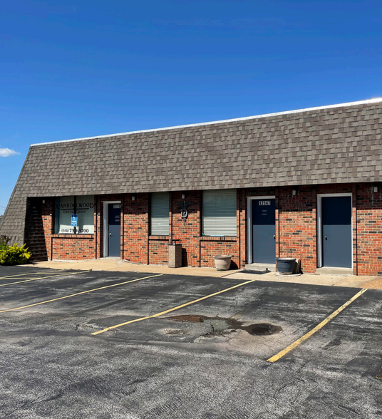 12147 Natural Bridge Rd, Bridgeton, MO à louer - Photo de l’immeuble – Image 1 sur 1