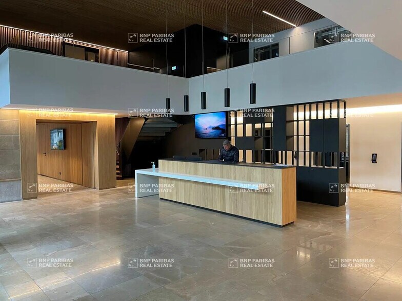 Bureau dans Lyon à louer - Photo de l’immeuble – Image 2 sur 14