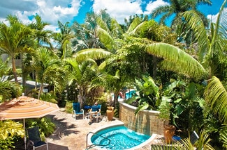 Plus de détails pour 2133-2209 NE 26th St, Wilton Manors, FL - Hôtellerie à vendre