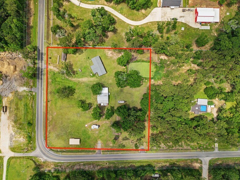 26297 Huffman Cleveland Rd, New Caney, TX à vendre - Photo principale – Image 1 sur 6
