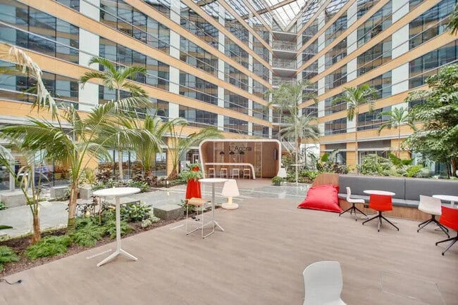 Plus de détails pour 14-16 Rue Touzet-Gaillard, Saint-Ouen-sur-Seine - Bureau à louer