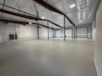 Plus de détails pour 226 Norwich Rd, Plainfield, CT - Industriel/Logistique à vendre
