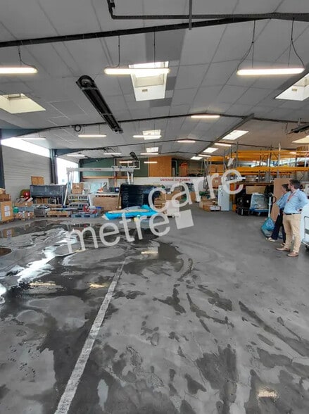 Local d'activités dans La Chapelle-sur-Erdre à vendre - Photo intérieure – Image 2 sur 8