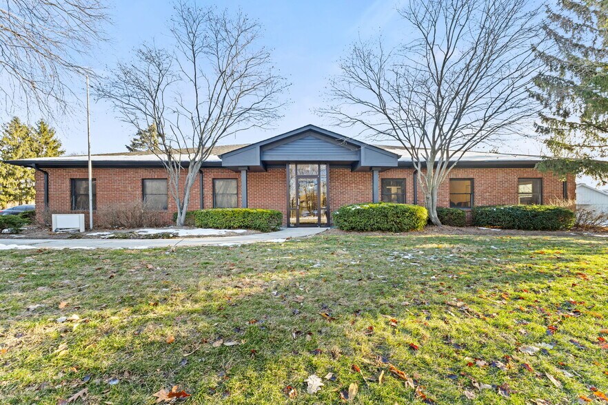 1542 E Greyhound Pass, Carmel, IN à louer - Photo de l’immeuble – Image 2 sur 19