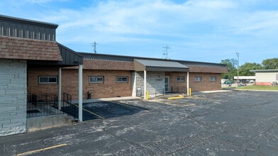 1806 W 11th St, Sedalia, MO à louer Photo intérieure– Image 2 sur 23