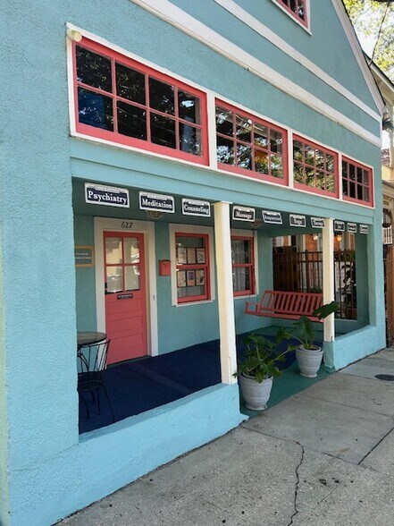 627 Opelousas Ave, New Orleans, LA à louer - Photo de l’immeuble – Image 3 sur 3