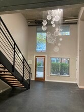 620 Glen Iris Dr NE, Atlanta, GA à louer Photo de l’immeuble– Image 1 sur 12