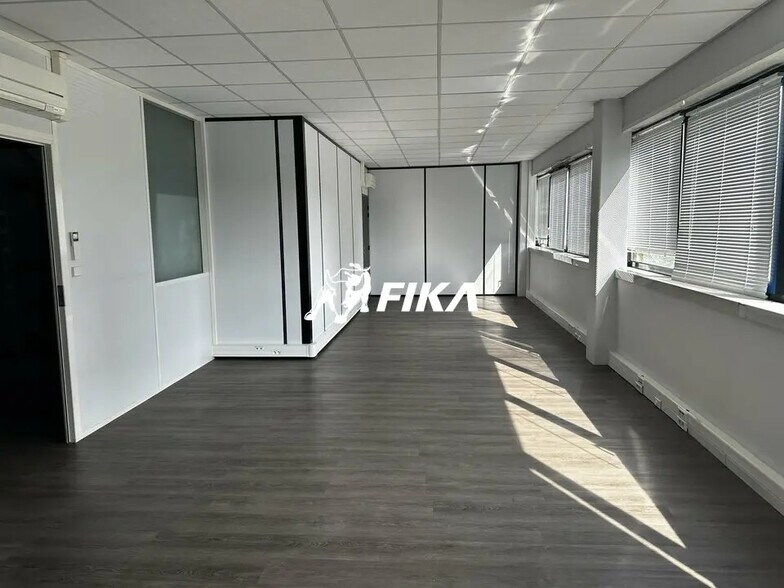 Bureau dans Labège à louer - Photo de l’immeuble – Image 2 sur 10