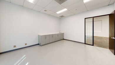 9439 Archibald Ave, Rancho Cucamonga, CA à louer Photo intérieure– Image 1 sur 18