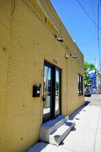 5224-5228 Greene St, Philadelphia, PA à louer Photo de l’immeuble– Image 2 sur 13