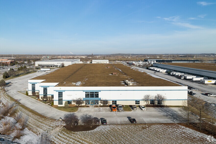 13886-13890 Corporate Woods Trl, Bridgeton, MO à louer - Photo de l’immeuble – Image 2 sur 6