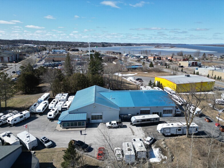 2724 Laurier St, Clarence-Rockland, ON à vendre - Photo de l’immeuble – Image 1 sur 10