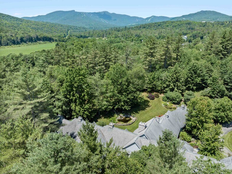 89 Houston Farm Rd, Stowe, VT à vendre - Photo de l’immeuble – Image 2 sur 27