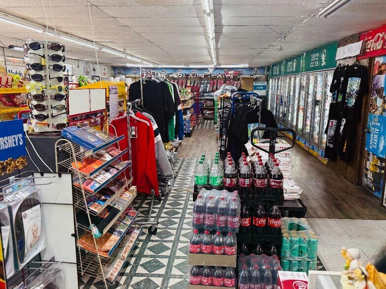 1131 E Broadway Ave, Enid, OK à vendre - Photo de l’immeuble – Image 3 sur 5