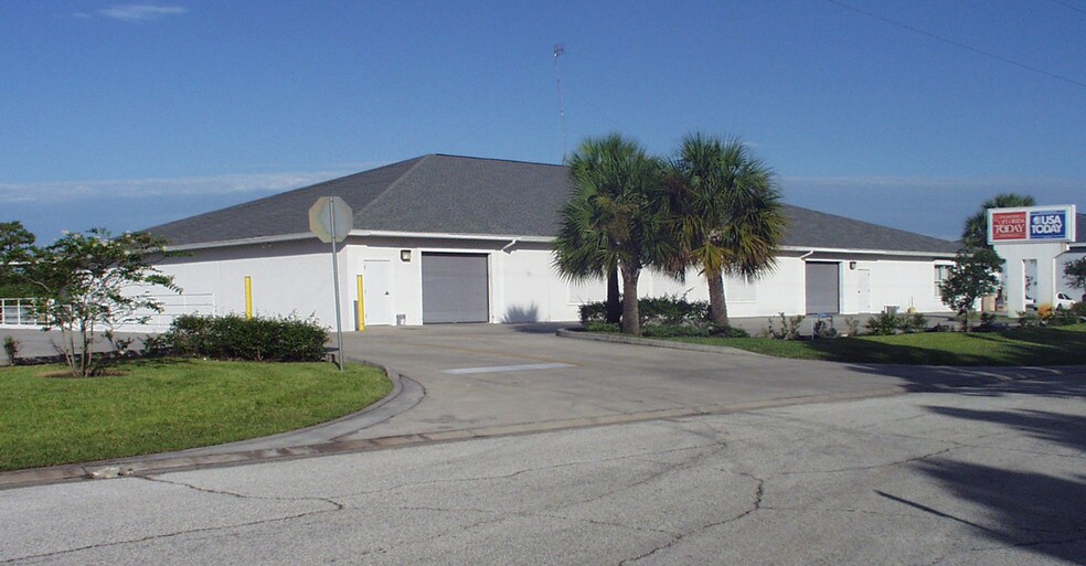 240 SE Interstate Ct, Palm Bay, FL à vendre - Autre – Image 3 sur 36