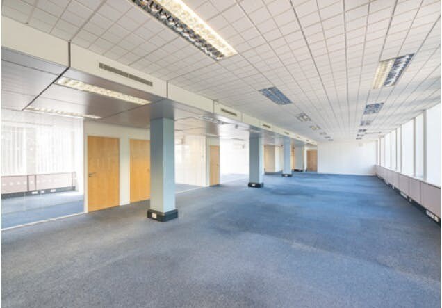 97-109 Uxbridge Rd, Londres à louer - Photo de l’immeuble – Image 3 sur 5