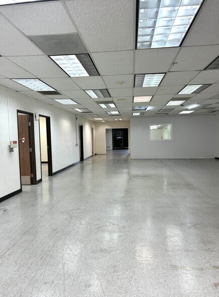 700 S Palm Ave, Alhambra, CA à louer - Photo de l’immeuble – Image 3 sur 12