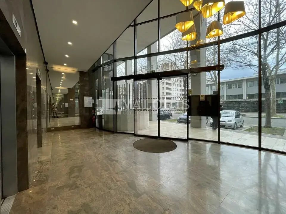 Bureau dans Villeurbanne à louer Photo intérieure– Image 1 sur 4