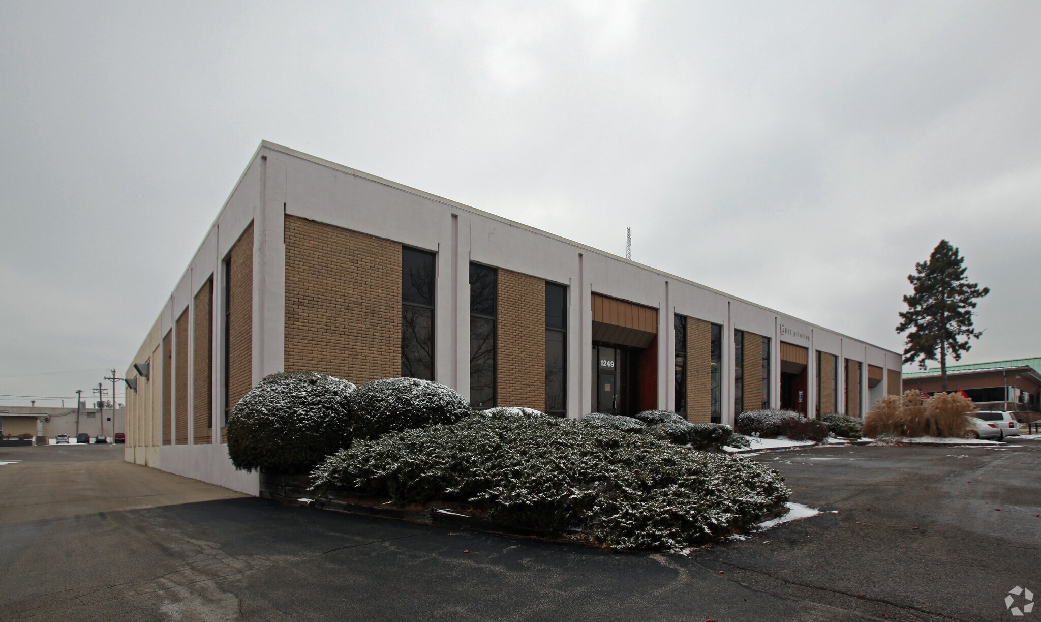 1249-1265 N Warson Rd, Creve Coeur, MO à louer Photo principale– Image 1 sur 7