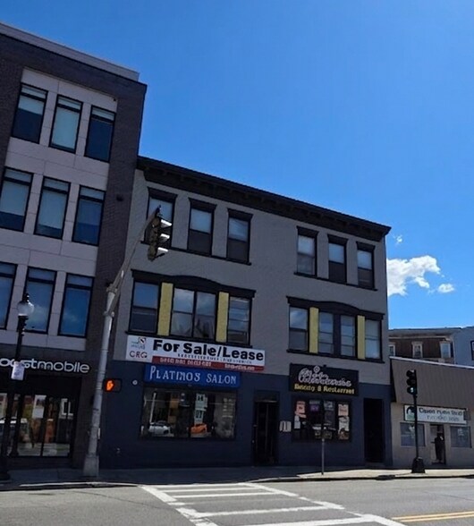 59 Meridian St, East Boston, MA à vendre - Photo de l’immeuble – Image 2 sur 25