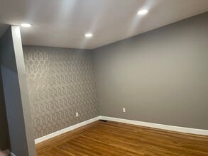 196 Cottage St, Pawtucket, RI à louer Photo intérieure– Image 1 sur 4