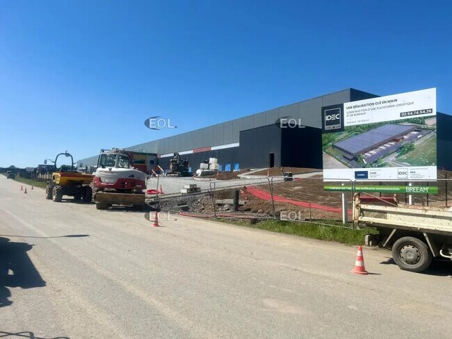 Plus de détails pour 4 Rue Du Besnard, Pléchâtel - Industriel/Logistique à louer