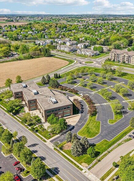 1212 Deming Way, Madison, WI à louer - Photo de l’immeuble – Image 2 sur 15