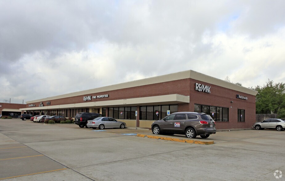 4500-4506 Highway 6, Sugar Land, TX à louer - Photo de l’immeuble – Image 3 sur 34