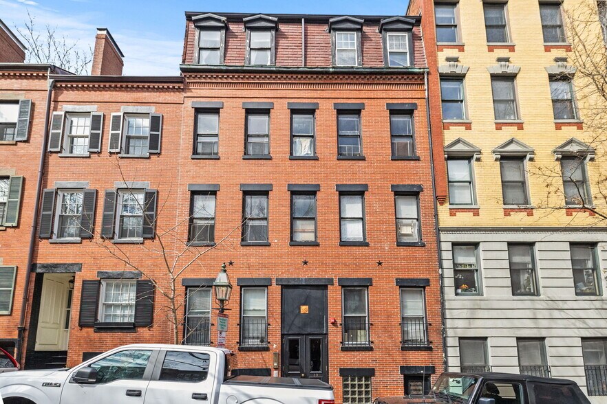 19 S Russell St, Boston, MA à vendre - Photo principale – Image 1 sur 26