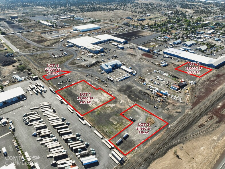 601 E Antler Ave, Redmond, OR à louer - Photo de l’immeuble – Image 2 sur 12