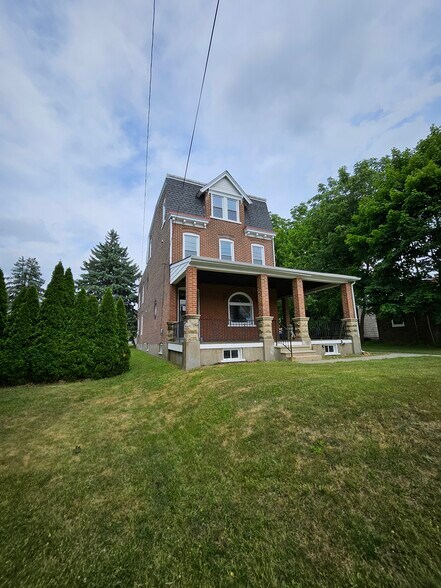 1977 S 5th St, Allentown, PA à vendre - Photo de l’immeuble – Image 2 sur 10