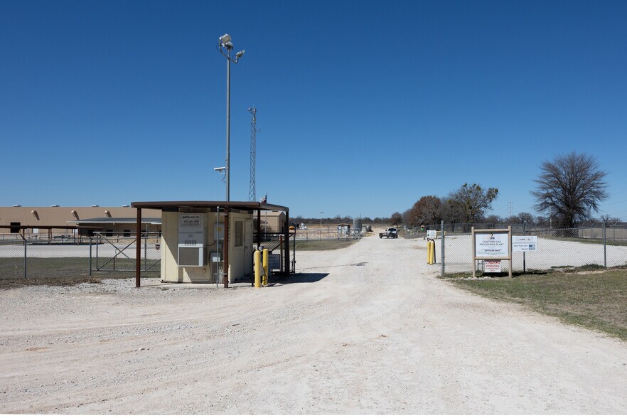 3400 County 326 rd, Cleburne, TX à louer - Photo de l’immeuble – Image 2 sur 7