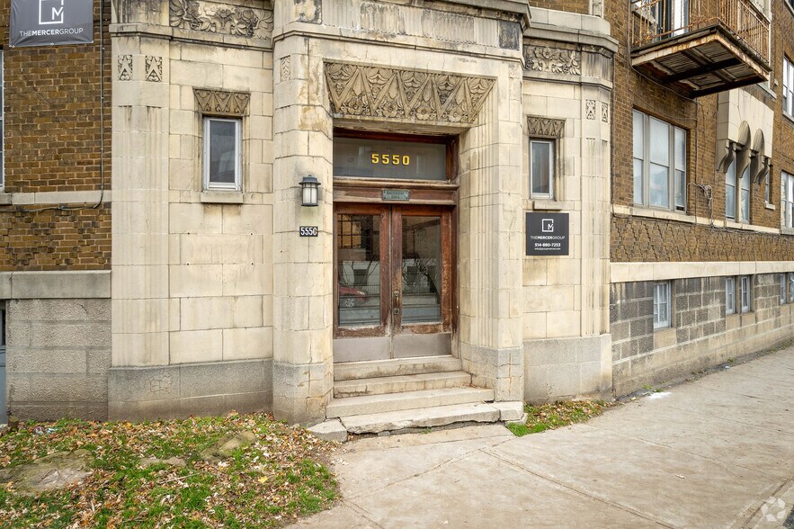 5556 Ch De La Côte-Saint-Luc, Montréal, QC à vendre - Photo de l’immeuble – Image 3 sur 4