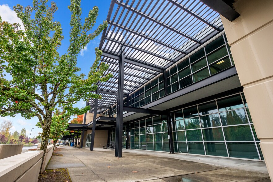 3950 Fairview Industrial Dr SE, Salem, OR à louer - Photo de l’immeuble – Image 3 sur 21