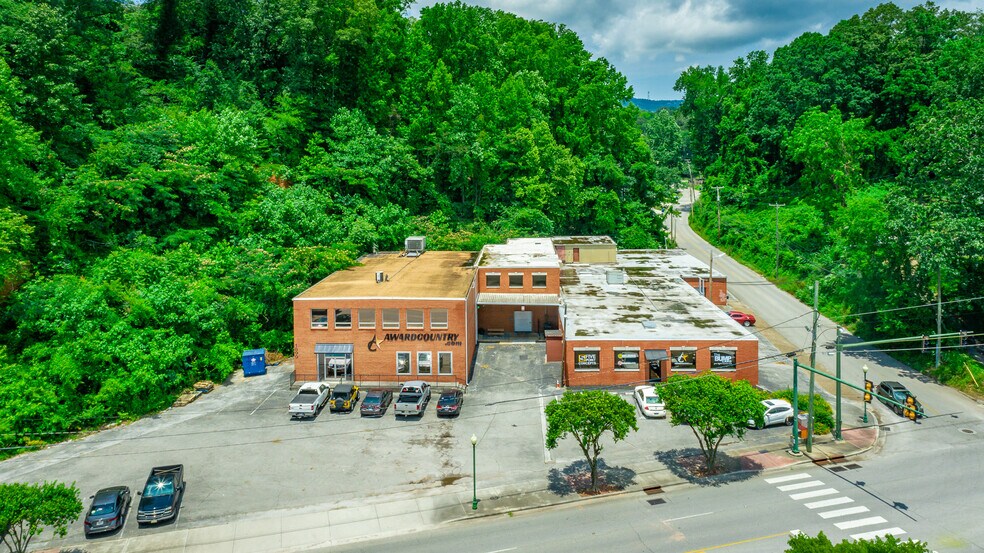 1899 Dayton Blvd, Chattanooga, TN à vendre - Photo de l’immeuble – Image 2 sur 17