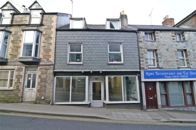 24 Fore St, Camelford à louer Photo principale– Image 1 sur 11