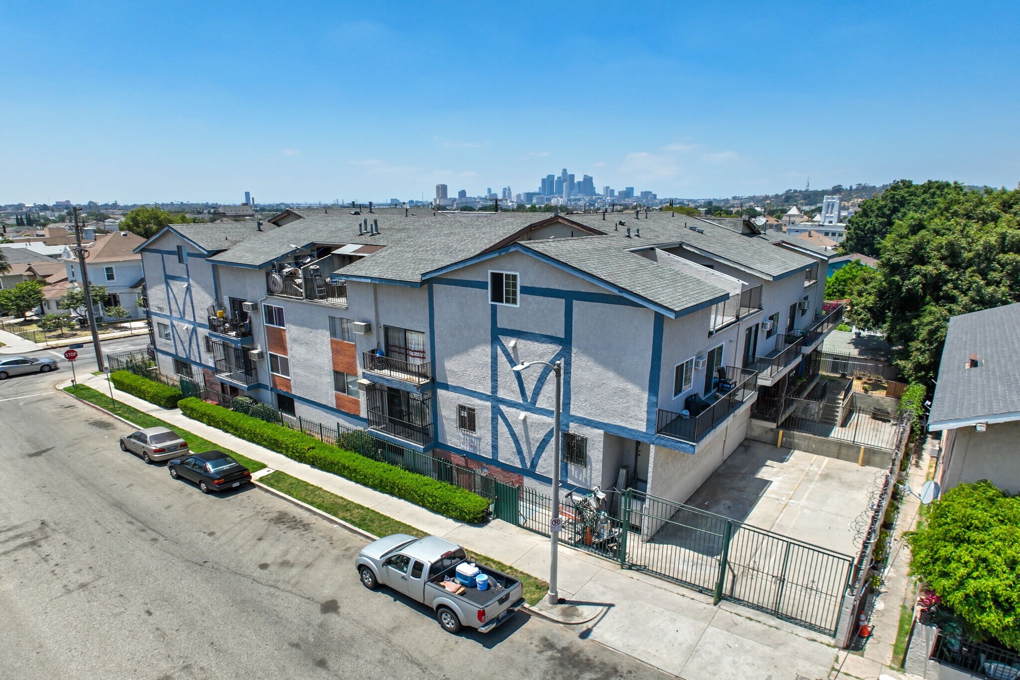 2505 Hancock St, Los Angeles, CA à vendre Photo de l’immeuble– Image 1 sur 17