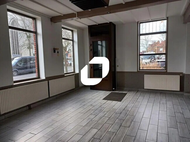 Plus de détails pour Local commercial à vendre