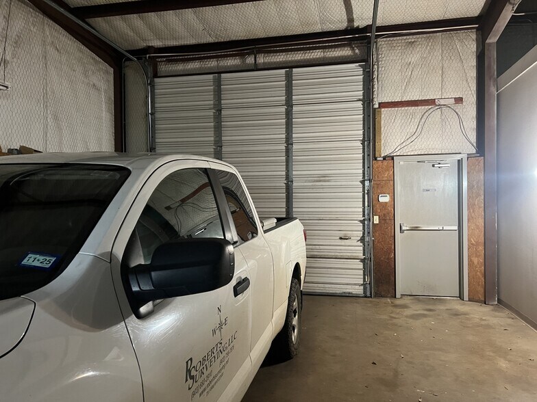 307 E Main St, Hallsville, TX à louer - Photo de l’immeuble – Image 2 sur 16