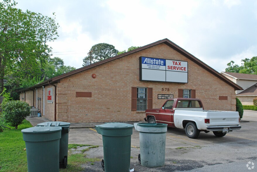 575 18th St, Beaumont, TX à louer - Photo de l’immeuble – Image 2 sur 2