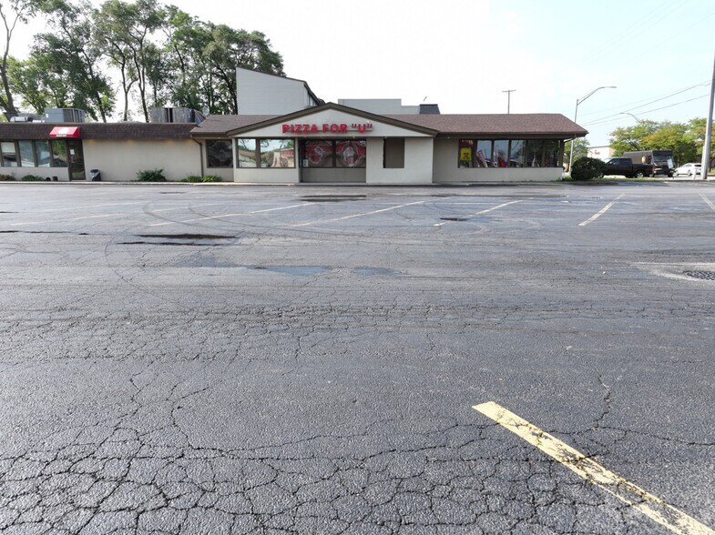 116 S Larkin Ave, Joliet, IL à vendre - Photo de l’immeuble – Image 2 sur 15