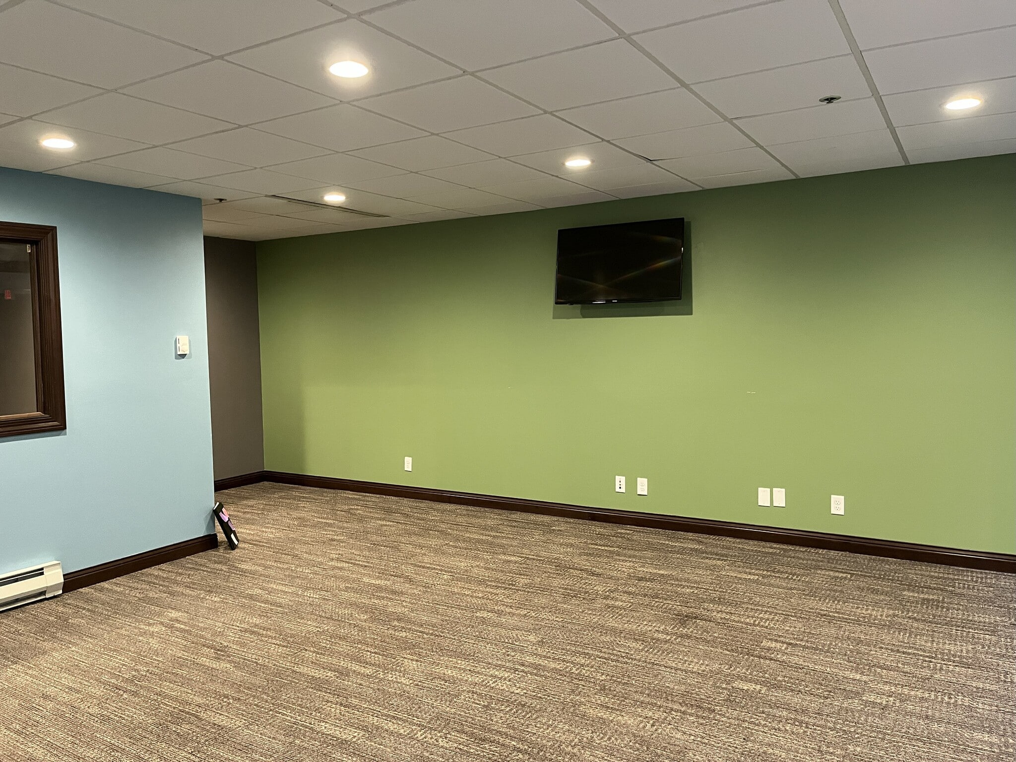 2727 N Grandview Blvd, Waukesha, WI à louer Photo intérieure– Image 1 sur 4