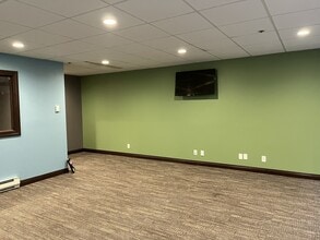 2727 N Grandview Blvd, Waukesha, WI à louer Photo intérieure– Image 1 sur 4