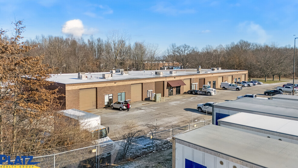 12480 Debartolo Dr, North Jackson, OH à louer - Photo de l’immeuble – Image 1 sur 14
