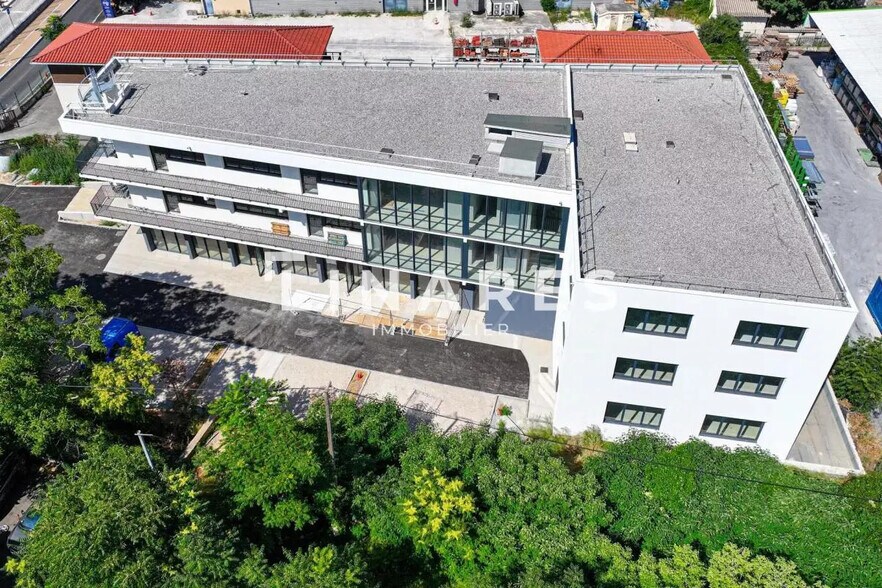 Bureau dans Aubagne à louer - Photo de l’immeuble – Image 2 sur 4