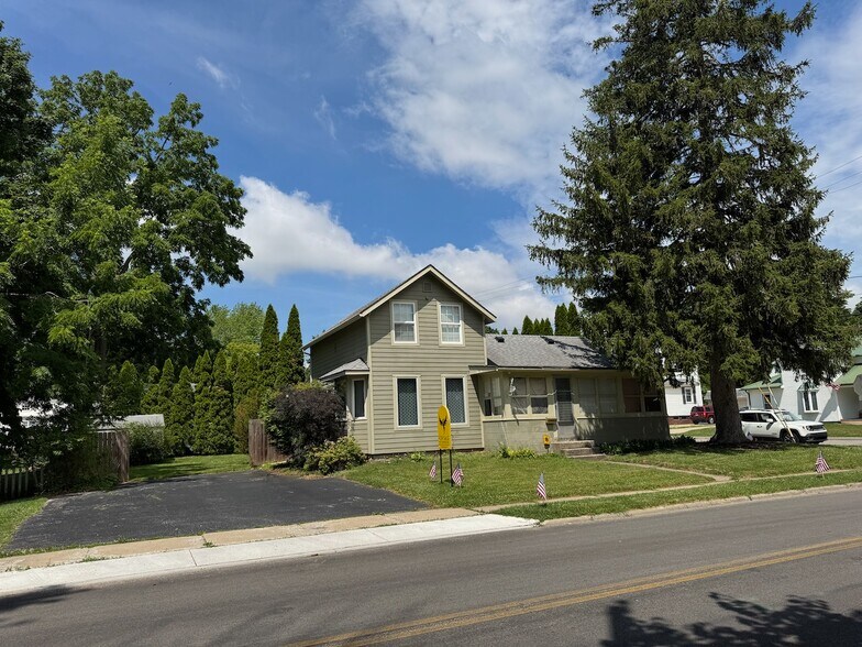 5777 Summit St, Sylvania, OH à vendre - Photo de l’immeuble – Image 1 sur 28