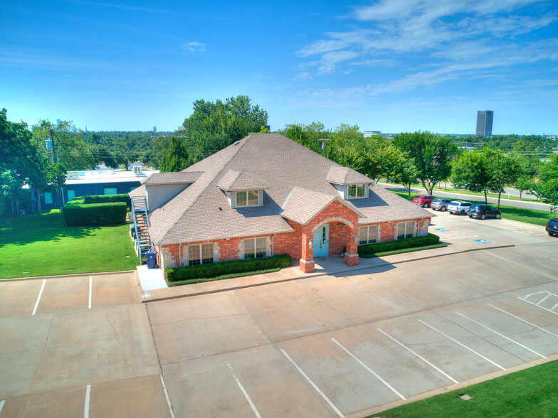 924 NW 58th St, Oklahoma City, OK à louer - Photo de l’immeuble – Image 1 sur 14